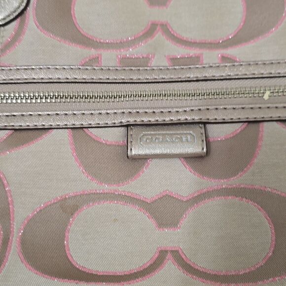 Coach Purse Tan and Light - Picture 2 of 11